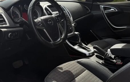 Opel Astra J, 2013 год, 950 000 рублей, 10 фотография