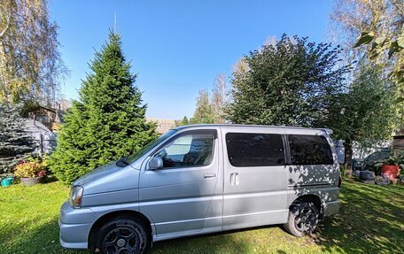 Toyota Touring HiAce I, 2001 год, 1 400 000 рублей, 4 фотография