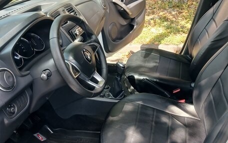 Renault Logan II, 2021 год, 680 000 рублей, 18 фотография