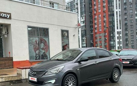 Hyundai Solaris II рестайлинг, 2014 год, 700 000 рублей, 5 фотография