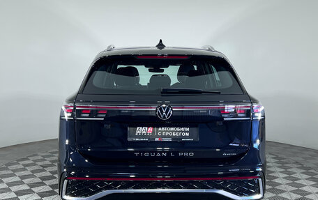 Volkswagen Tiguan, 2024 год, 4 397 000 рублей, 7 фотография