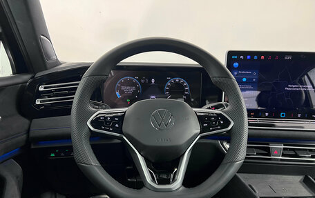 Volkswagen Tiguan, 2024 год, 4 397 000 рублей, 11 фотография