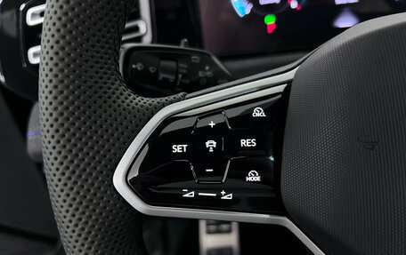 Volkswagen Tiguan, 2024 год, 4 397 000 рублей, 13 фотография