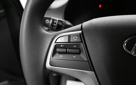 Hyundai Solaris II рестайлинг, 2018 год, 1 345 000 рублей, 15 фотография