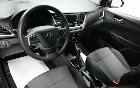 Hyundai Solaris II рестайлинг, 2018 год, 1 345 000 рублей, 8 фотография