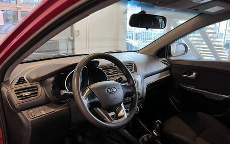 KIA Rio III рестайлинг, 2013 год, 720 000 рублей, 23 фотография