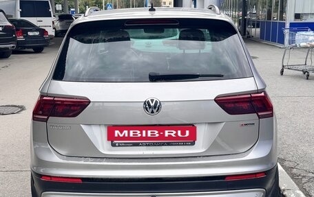 Volkswagen Tiguan II, 2019 год, 2 450 000 рублей, 2 фотография