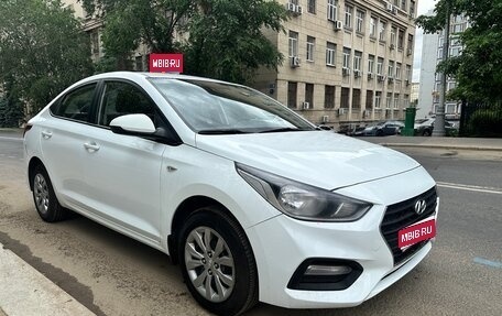 Hyundai Solaris II рестайлинг, 2019 год, 960 000 рублей, 1 фотография