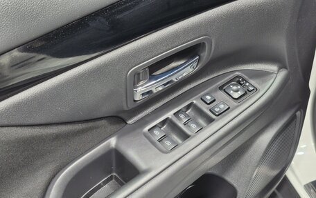 Mitsubishi Outlander III рестайлинг 3, 2021 год, 3 655 000 рублей, 18 фотография