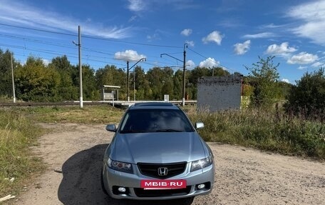 Honda Accord VII рестайлинг, 2004 год, 600 000 рублей, 8 фотография