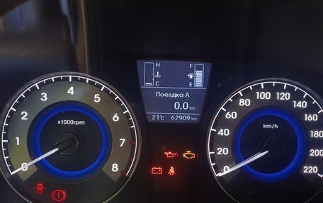 Hyundai Solaris II рестайлинг, 2014 год, 1 250 000 рублей, 3 фотография