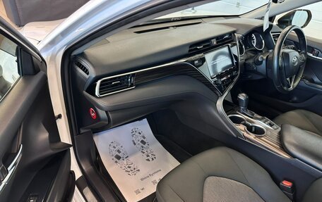 Toyota Camry, 2018 год, 2 299 999 рублей, 12 фотография