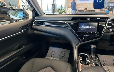 Toyota Camry, 2018 год, 2 299 999 рублей, 14 фотография