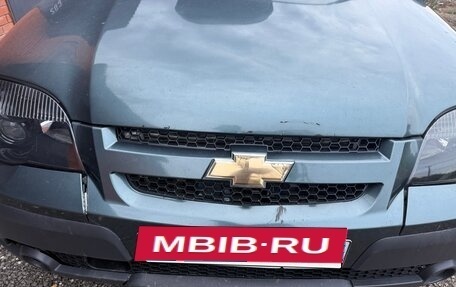 Chevrolet Niva I рестайлинг, 2011 год, 600 000 рублей, 32 фотография