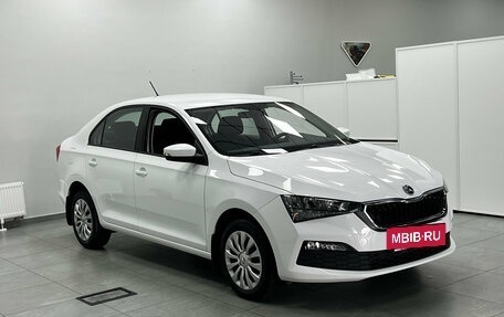 Skoda Rapid II, 2021 год, 1 699 000 рублей, 2 фотография