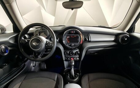 MINI Hatch, 2016 год, 1 850 000 рублей, 11 фотография