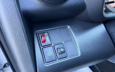 Toyota RAV4, 2007 год, 1 400 000 рублей, 17 фотография
