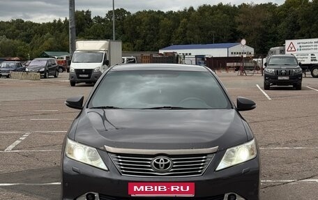 Toyota Camry, 2014 год, 1 300 000 рублей, 2 фотография