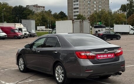 Toyota Camry, 2014 год, 1 300 000 рублей, 4 фотография
