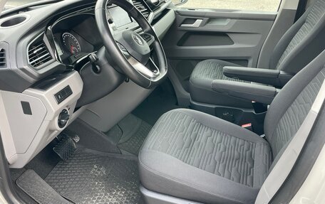 Volkswagen Caravelle T6 рестайлинг, 2020 год, 3 999 000 рублей, 9 фотография