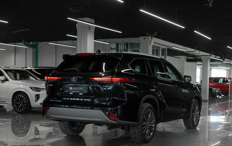 Toyota Highlander, 2026 год, 5 300 000 рублей, 5 фотография