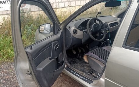 Renault Logan I, 2012 год, 300 000 рублей, 2 фотография