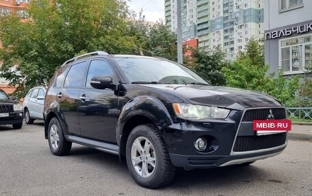 Mitsubishi Outlander III рестайлинг 3, 2010 год, 970 000 рублей, 2 фотография