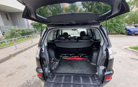 Mitsubishi Outlander III рестайлинг 3, 2010 год, 970 000 рублей, 13 фотография