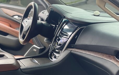 Cadillac Escalade IV, 2018 год, 5 490 000 рублей, 8 фотография