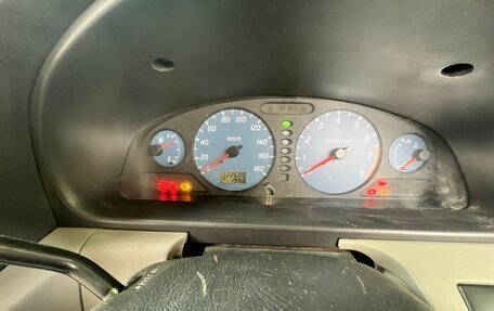 Nissan Serena II, 2001 год, 520 000 рублей, 13 фотография