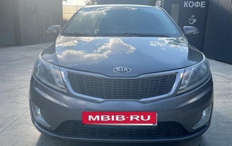 KIA Rio III рестайлинг, 2014 год, 930 000 рублей, 3 фотография