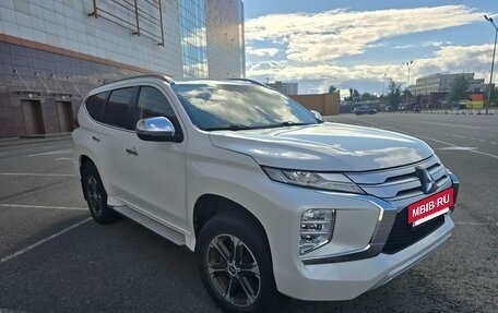Mitsubishi Pajero Sport III рестайлинг, 2022 год, 3 500 000 рублей, 5 фотография
