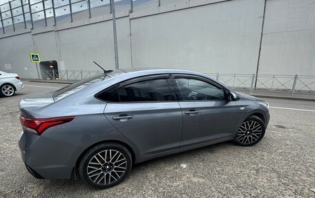 Hyundai Solaris II рестайлинг, 2017 год, 1 150 000 рублей, 2 фотография