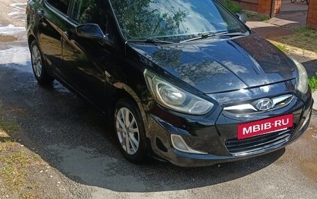 Hyundai Solaris II рестайлинг, 2014 год, 440 000 рублей, 3 фотография