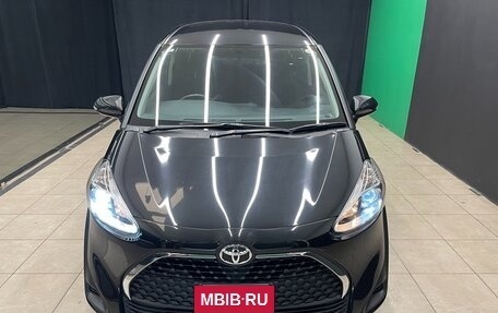 Toyota Sienta II, 2021 год, 1 415 000 рублей, 2 фотография