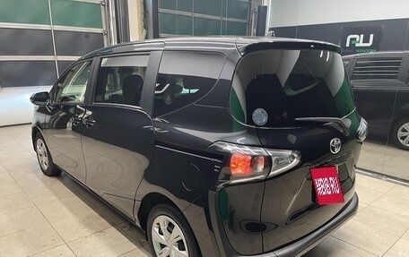Toyota Sienta II, 2021 год, 1 415 000 рублей, 4 фотография
