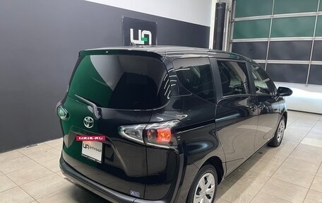 Toyota Sienta II, 2021 год, 1 415 000 рублей, 6 фотография