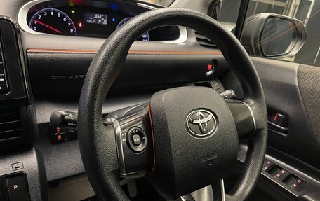 Toyota Sienta II, 2021 год, 1 415 000 рублей, 18 фотография