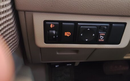 Nissan Tiida, 2011 год, 840 000 рублей, 5 фотография