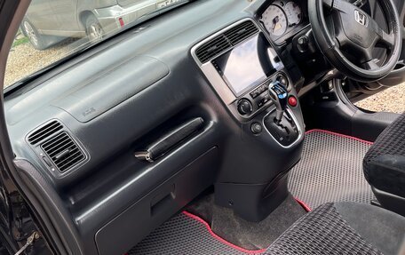 Honda Stream I рестайлинг, 2002 год, 570 000 рублей, 19 фотография