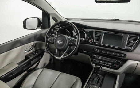 KIA Carnival III, 2018 год, 2 849 000 рублей, 9 фотография