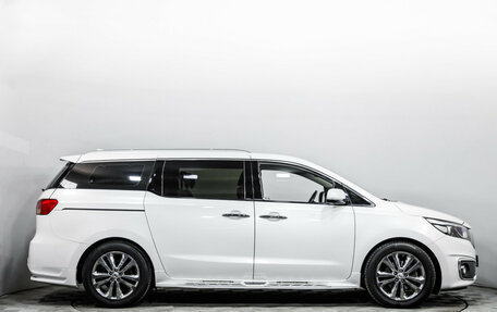 KIA Carnival III, 2018 год, 2 849 000 рублей, 4 фотография