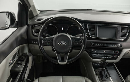 KIA Carnival III, 2018 год, 2 849 000 рублей, 11 фотография
