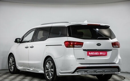 KIA Carnival III, 2018 год, 2 849 000 рублей, 7 фотография