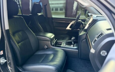 Toyota Land Cruiser 200, 2016 год, 6 140 000 рублей, 9 фотография
