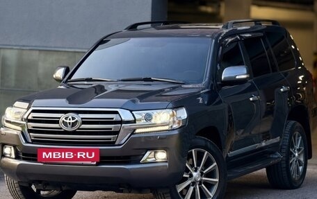 Toyota Land Cruiser 200, 2016 год, 6 140 000 рублей, 3 фотография