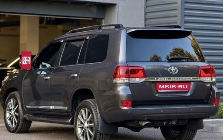 Toyota Land Cruiser 200, 2016 год, 6 140 000 рублей, 5 фотография