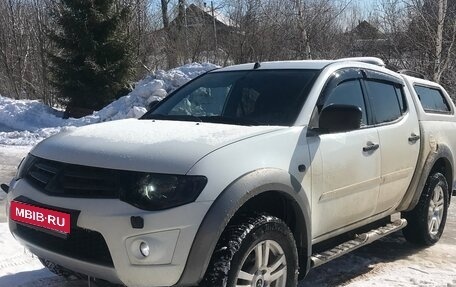 Mitsubishi L200 IV рестайлинг, 2013 год, 1 350 000 рублей, 1 фотография