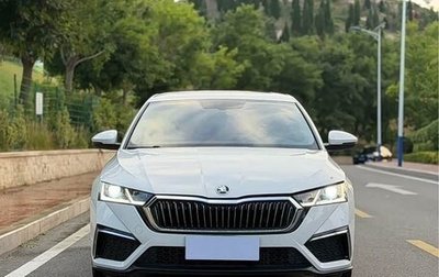 Skoda Octavia IV, 2022 год, 2 300 000 рублей, 1 фотография