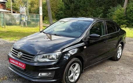 Volkswagen Polo VI (EU Market), 2015 год, 985 000 рублей, 1 фотография
